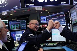 Dow Jones tăng liên tục 8 phiên, chuỗi dài nhất kể từ năm 2019