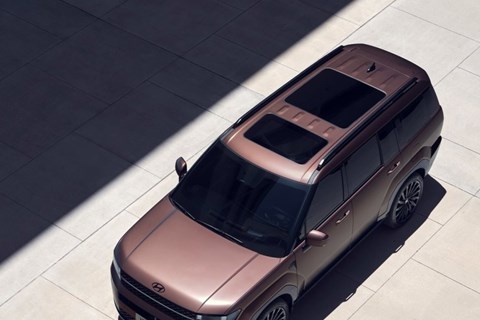 Hyundai Santa Fe 2024 ra mắt, thiết kế giống Land Rover