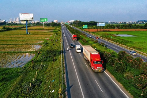 Cử tri đề nghị Bộ Giao thông vận tải đẩy nhanh tiến độ làm đường gom đoạn cao tốc Hà Nội - Bắc Ninh