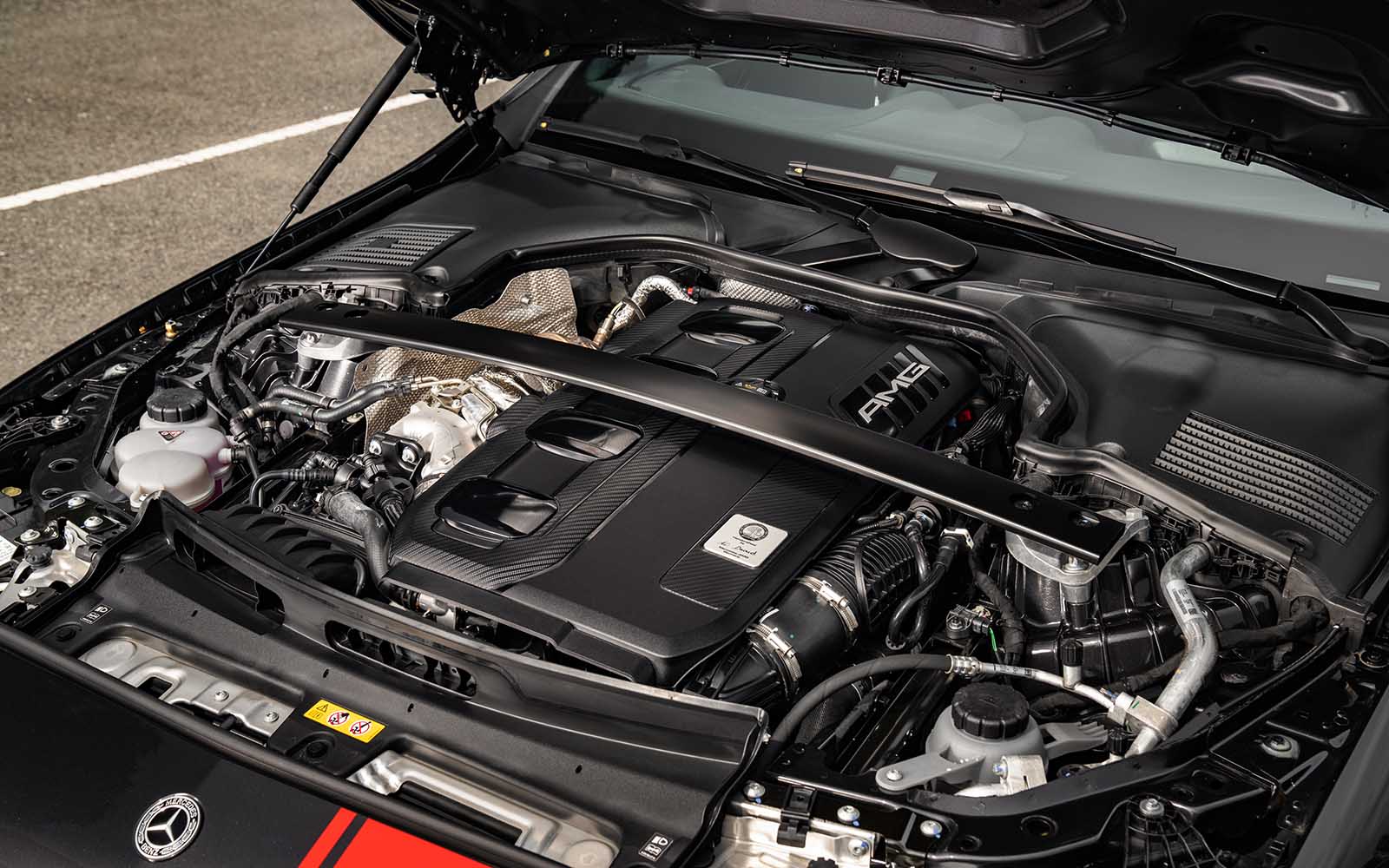 Động cơ xe Trang bị tiện nghi Mercedes-AMG C43 4Matic 2023