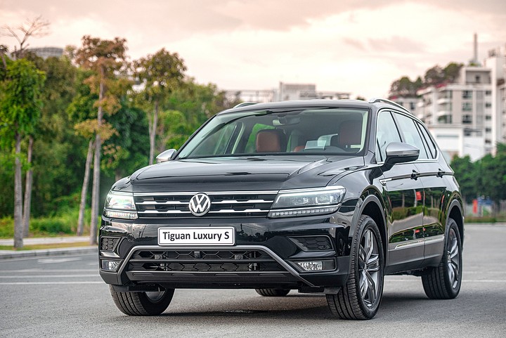 4-tiguan-luxury-s-1610096828-6806-1610097990-6324.jpg