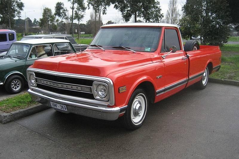 800px-1970-chevrolet-c10-pickup-67442-3273.jpg